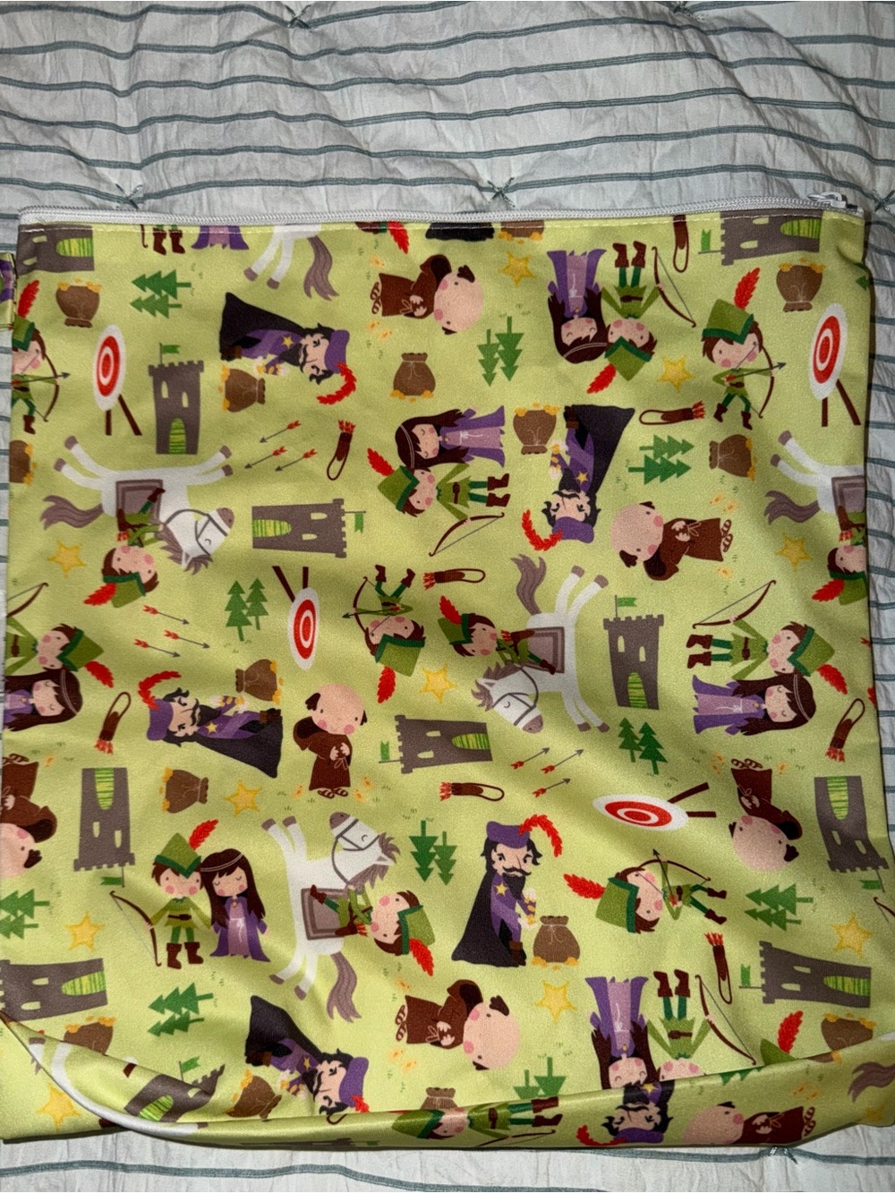 Medieval Cartoon Print Zipper Pouch - Lime Green Tag/Blueberry